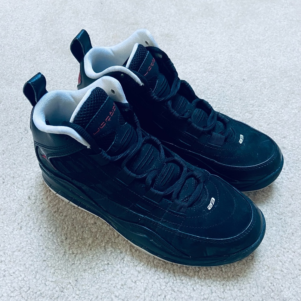 Jordan 3 sneakers